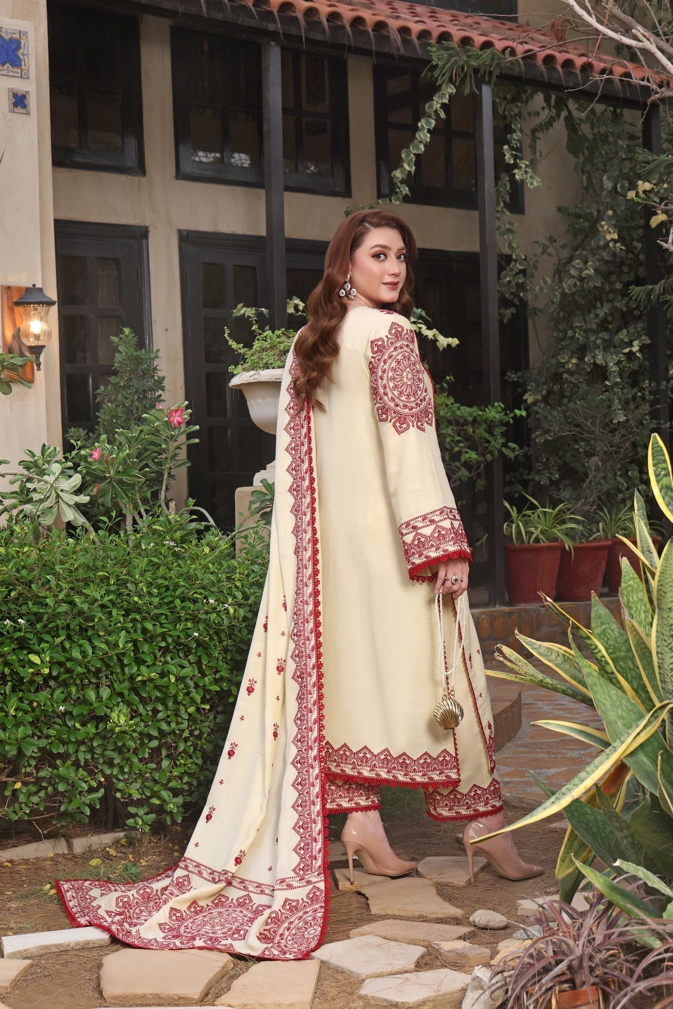 3PC UNSTITCH DHANAK EMBROIDERED SHIRT WITH EMBROIDERED SHAWL & TROUSER- 672
